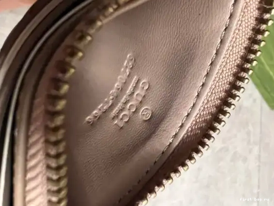 First bag ru GG Gucci wallet Marmont keychain 0501